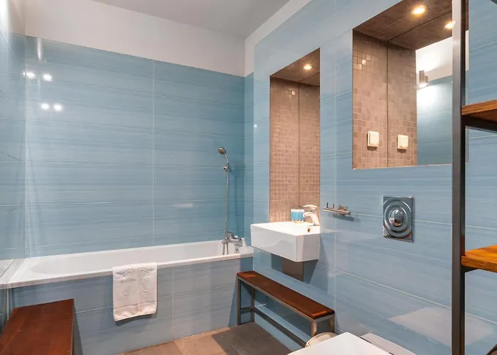 Lasek Marcelinski 2-bedroom By Bookinghost * 波兹南