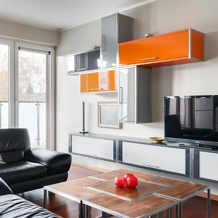 Lasek Marcelinski 2-bedroom By Bookinghost * Poznań
