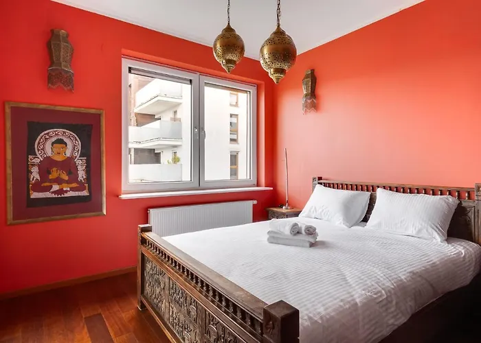 Lasek Marcelinski 2-bedroom By Bookinghost Apartment *